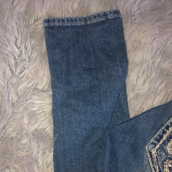 Miss Me Capris - Picture 5 of 7